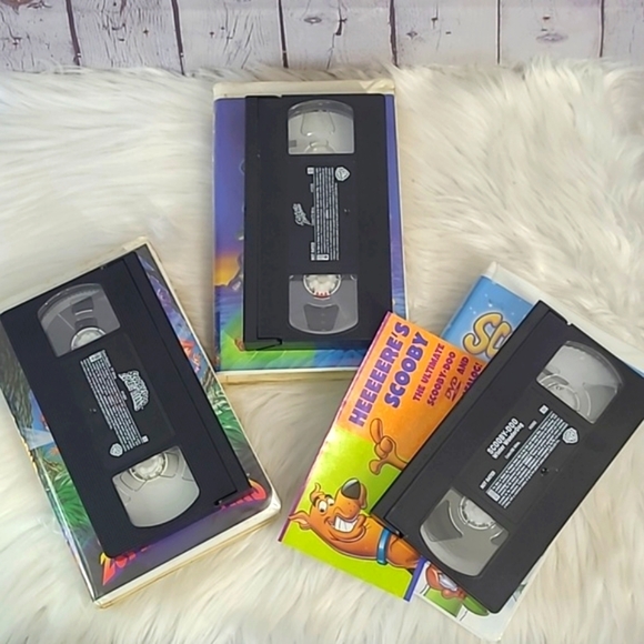 Scooby-Doo VHS Tape Movie Bundle Alien Invaders Zombie Island Winter Wonderdog - Picture 14 of 17